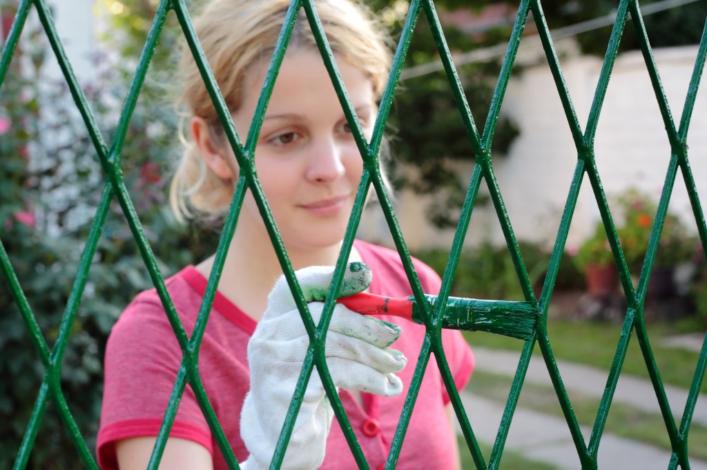 How to Make Your Chain Link Fence Look Attractive